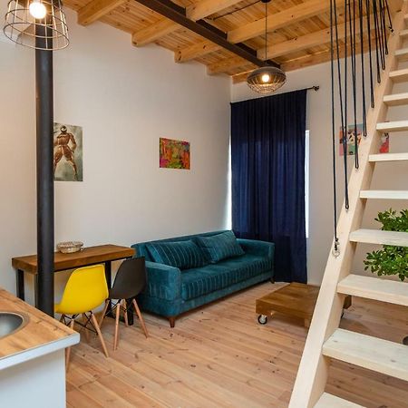 Giorgi'S Apartment تبليسي المظهر الخارجي الصورة