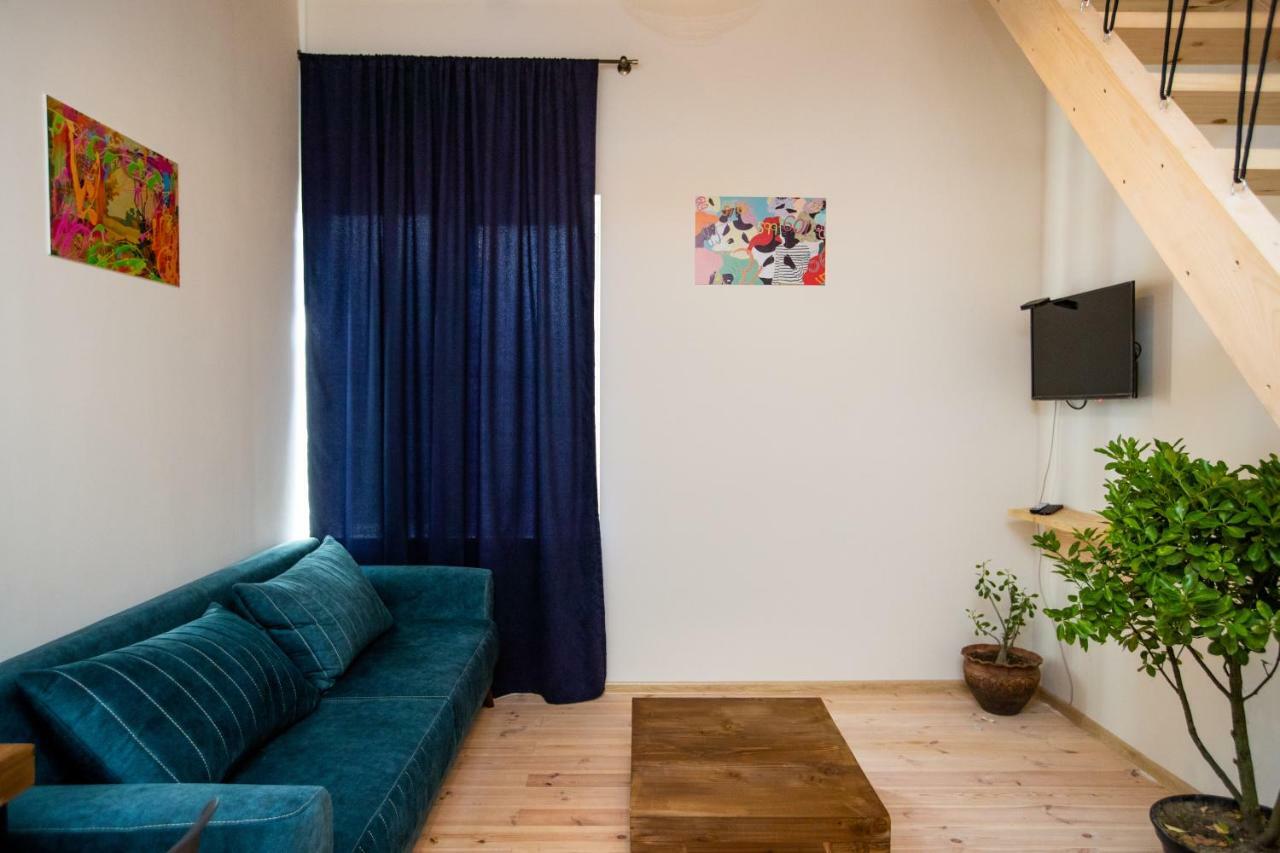 Giorgi'S Apartment تبليسي المظهر الخارجي الصورة