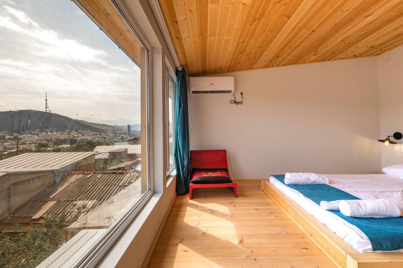 Giorgi'S Apartment تبليسي المظهر الخارجي الصورة