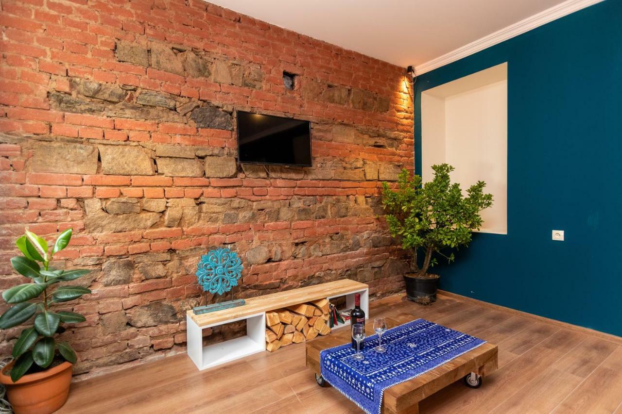 Giorgi'S Apartment تبليسي المظهر الخارجي الصورة